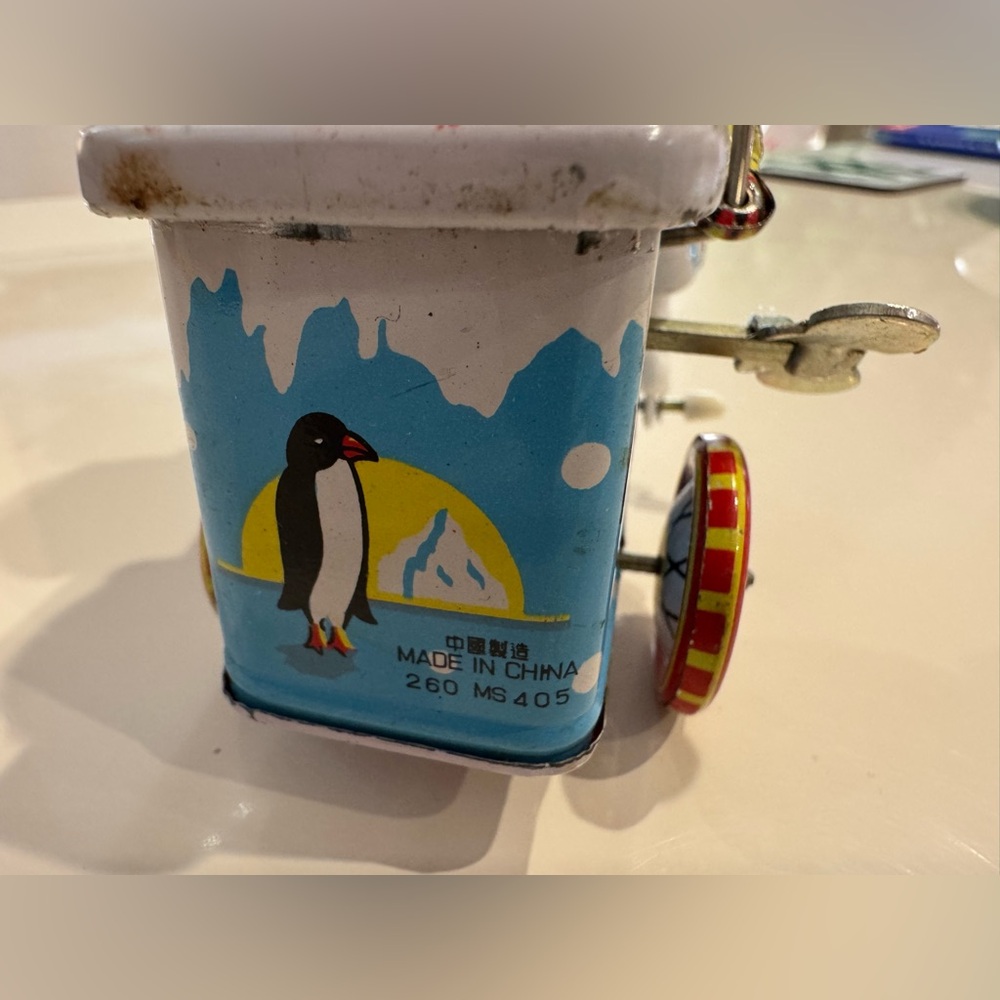 Vintage Wind Up Tin Toy Ice Cream Cart vendor - Works great! - Picture 7 of 8